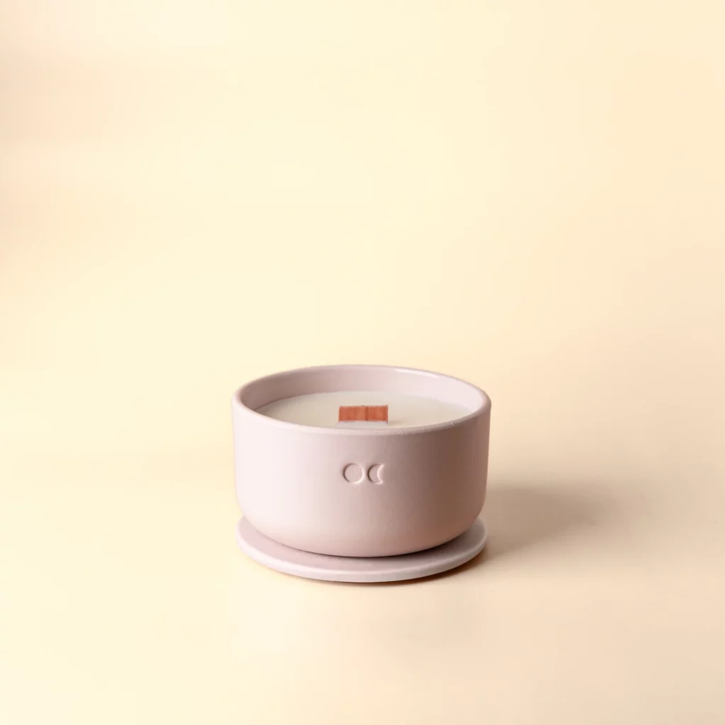 Blühende Keramikkerze - Oud & Rosen - 440g